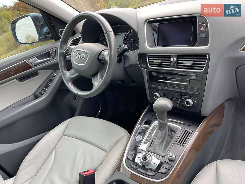 Позашляховик / Кросовер Audi Q5 2016 в Івано-Франківську