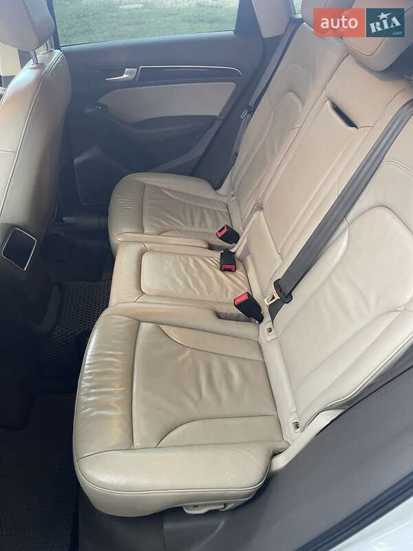 Позашляховик / Кросовер Audi Q5 2013 в Києві