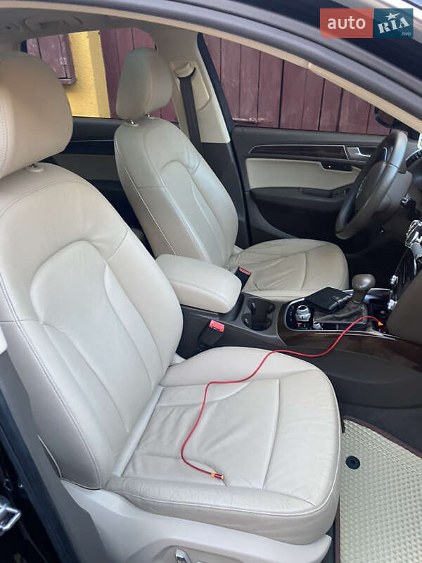 Внедорожник / Кроссовер Audi Q5 2012 в Золочеве