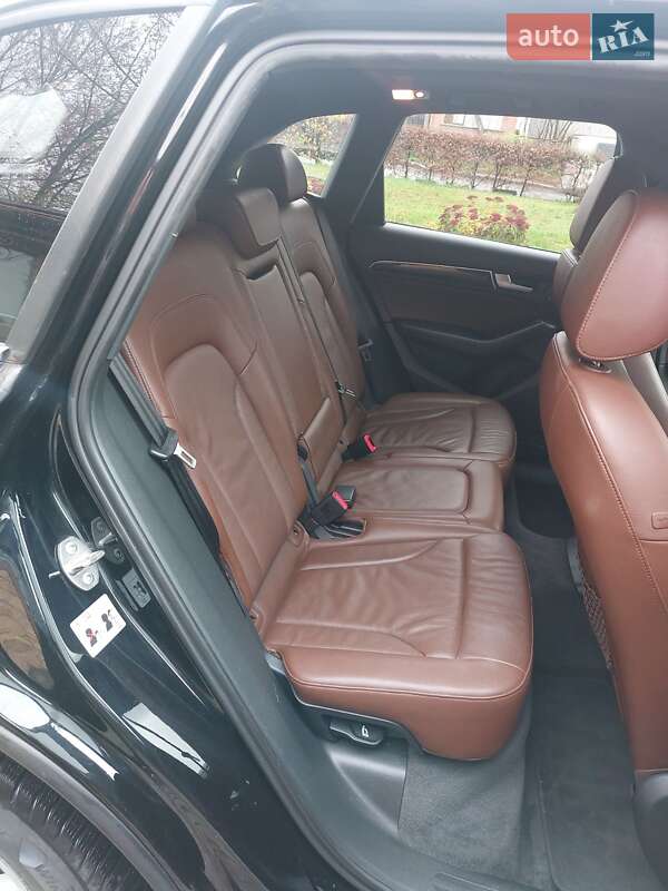 Внедорожник / Кроссовер Audi Q5 2013 в Луцке