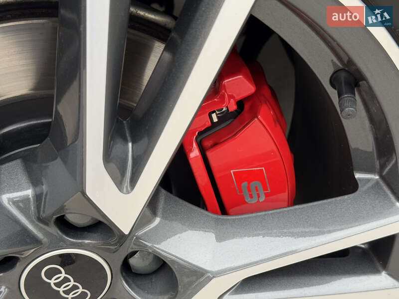 Внедорожник / Кроссовер Audi Q5 2021 в Бердичеве