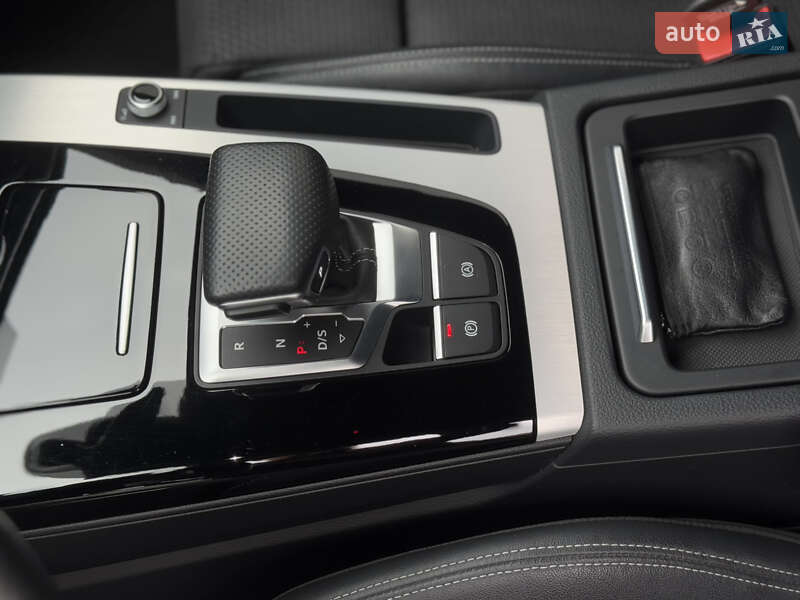 Внедорожник / Кроссовер Audi Q5 2021 в Бердичеве