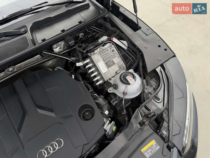 Внедорожник / Кроссовер Audi Q5 2021 в Бердичеве