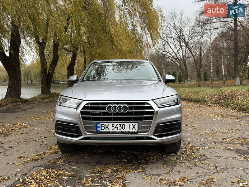 Позашляховик / Кросовер Audi Q5 2019 в Рівному фото 5 Позашляховик / Кросовер Audi Q5 2019 в Рівному