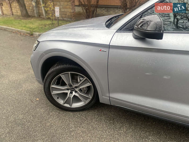 Позашляховик / Кросовер Audi Q5 2020 в Києві фото 8 Позашляховик / Кросовер Audi Q5 2020 в Києві