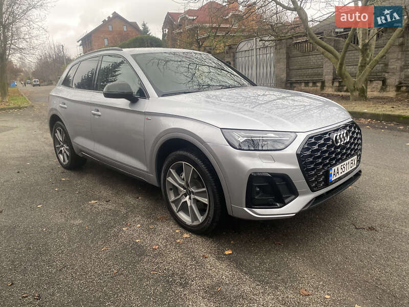 Позашляховик / Кросовер Audi Q5 2020 в Києві фото 25 Позашляховик / Кросовер Audi Q5 2020 в Києві