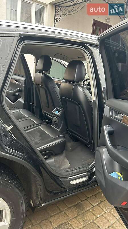 Внедорожник / Кроссовер Audi Q5 2010 в Черновцах