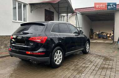 Внедорожник / Кроссовер Audi Q5 2010 в Черновцах