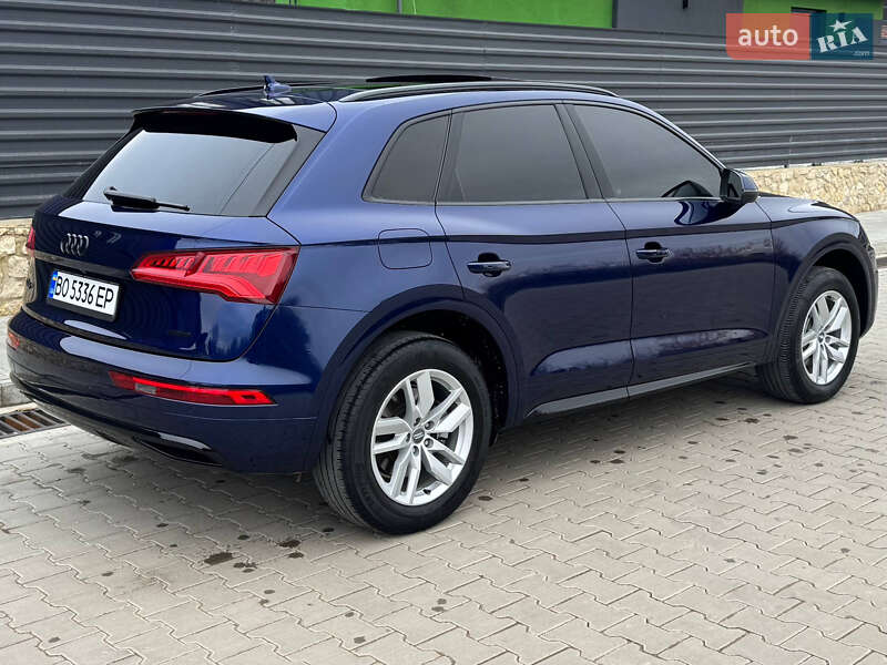 Внедорожник / Кроссовер Audi Q5 2020 в Тернополе