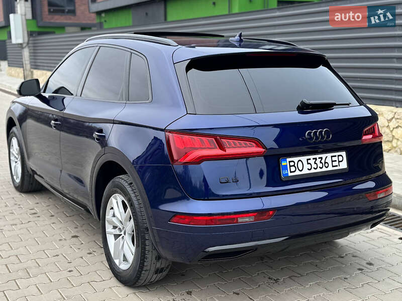 Внедорожник / Кроссовер Audi Q5 2020 в Тернополе