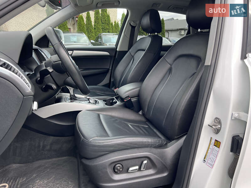 Внедорожник / Кроссовер Audi Q5 2016 в Нововолынске