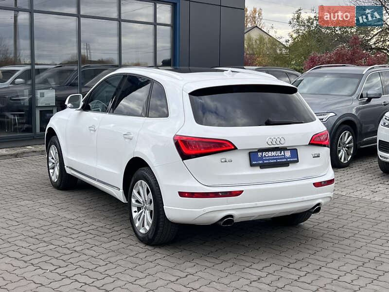 Внедорожник / Кроссовер Audi Q5 2016 в Нововолынске
