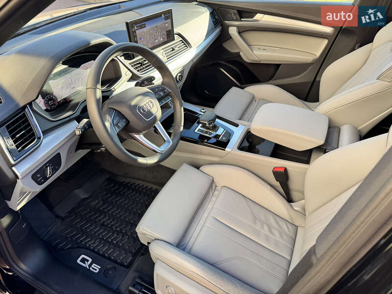 Внедорожник / Кроссовер Audi Q5 2024 в Стрые