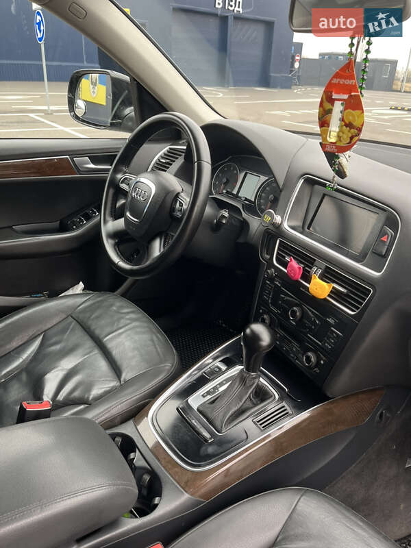 Внедорожник / Кроссовер Audi Q5 2010 в Чернигове фото 17 Внедорожник / Кроссовер Audi Q5 2010 в Чернигове