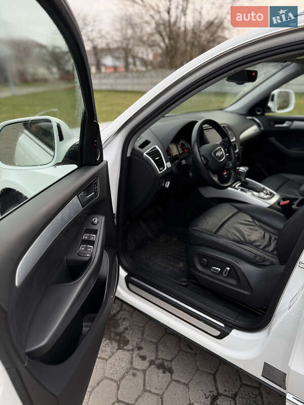 Внедорожник / Кроссовер Audi Q5 2015 в Костополе