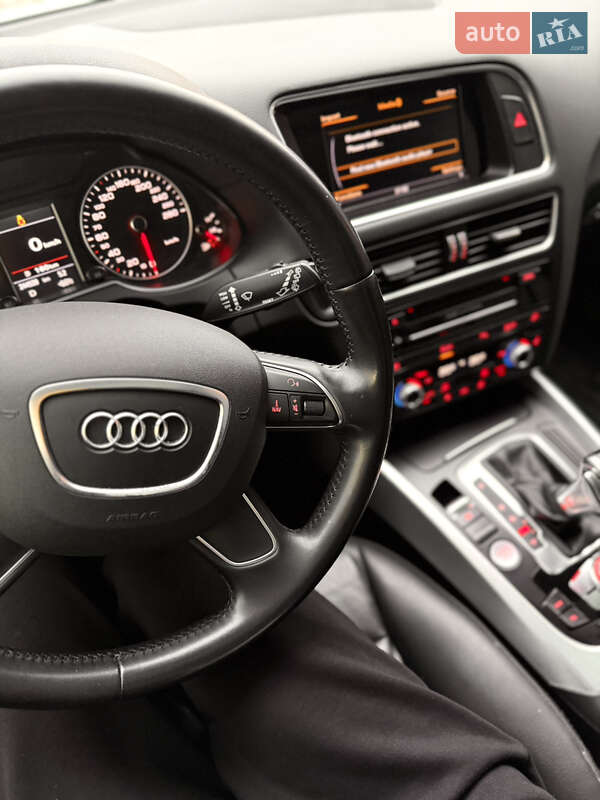 Внедорожник / Кроссовер Audi Q5 2015 в Костополе