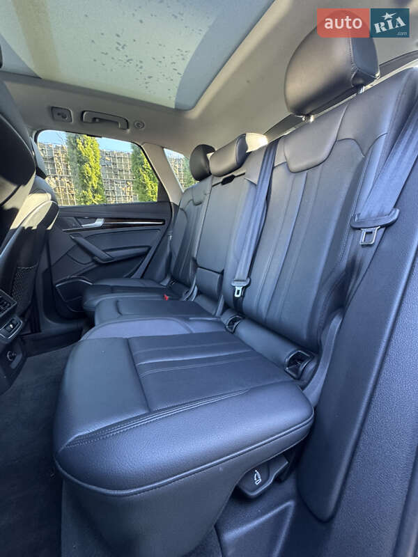 Позашляховик / Кросовер Audi Q5 2018 в Стрию