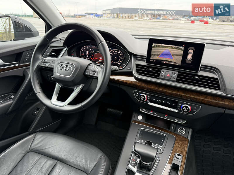 Позашляховик / Кросовер Audi Q5 2018 в Дніпрі