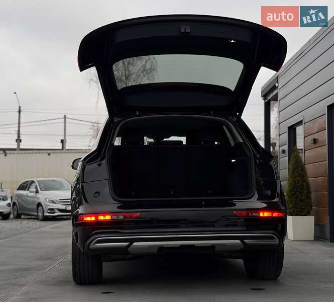 Позашляховик / Кросовер Audi Q5 2020 в Рівному