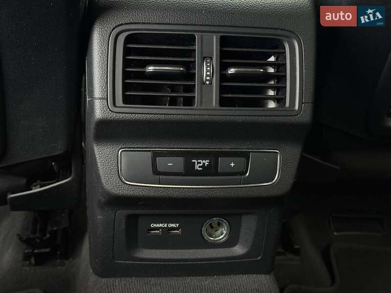 Позашляховик / Кросовер Audi Q5 2020 в Рівному