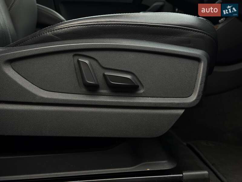 Позашляховик / Кросовер Audi Q5 2020 в Рівному