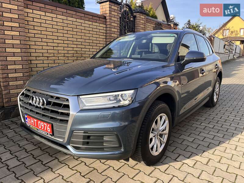 Позашляховик / Кросовер Audi Q5 2018 в Луцьку