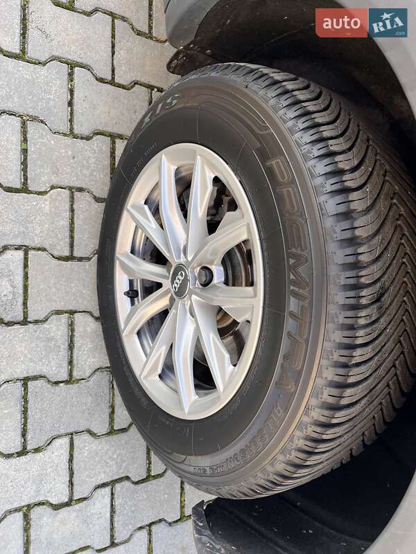 Позашляховик / Кросовер Audi Q5 2018 в Луцьку
