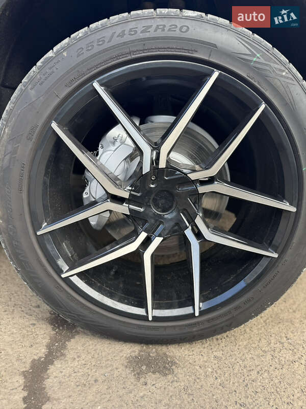 Позашляховик / Кросовер Audi Q5 2018 в Стрию