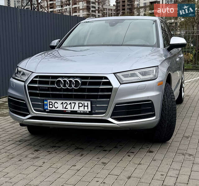 Позашляховик / Кросовер Audi Q5 2018 в Києві фото 28 Позашляховик / Кросовер Audi Q5 2018 в Києві