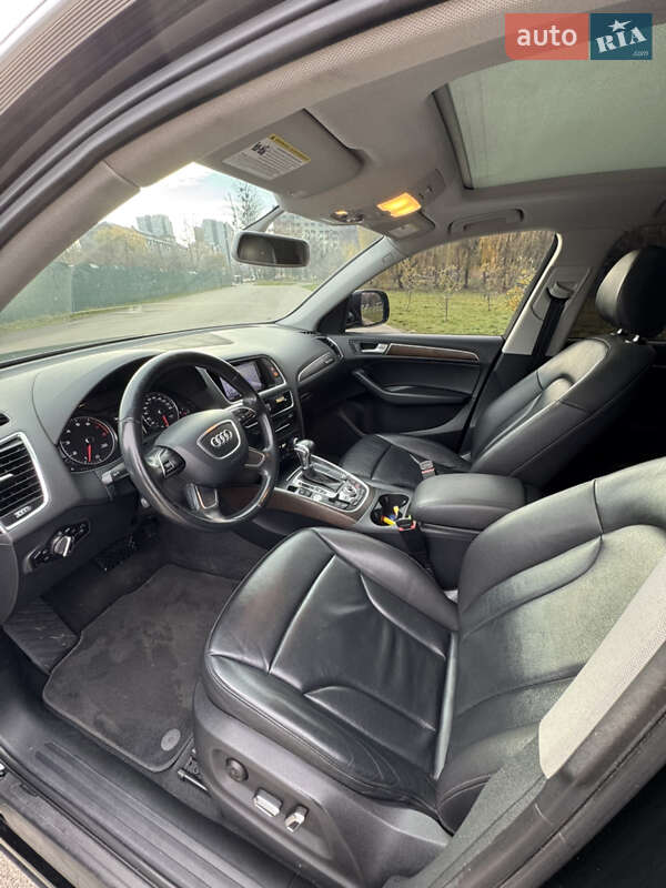 Позашляховик / Кросовер Audi Q5 2016 в Івано-Франківську