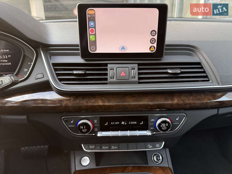 Позашляховик / Кросовер Audi Q5 2017 в Києві