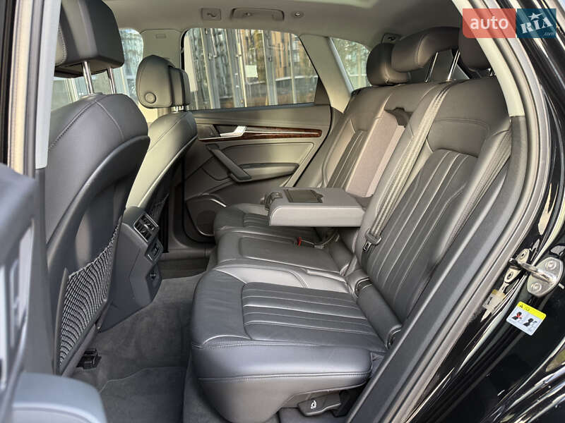 Позашляховик / Кросовер Audi Q5 2017 в Києві