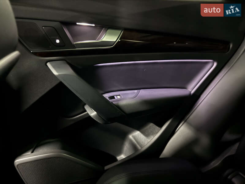 Позашляховик / Кросовер Audi Q5 2017 в Києві