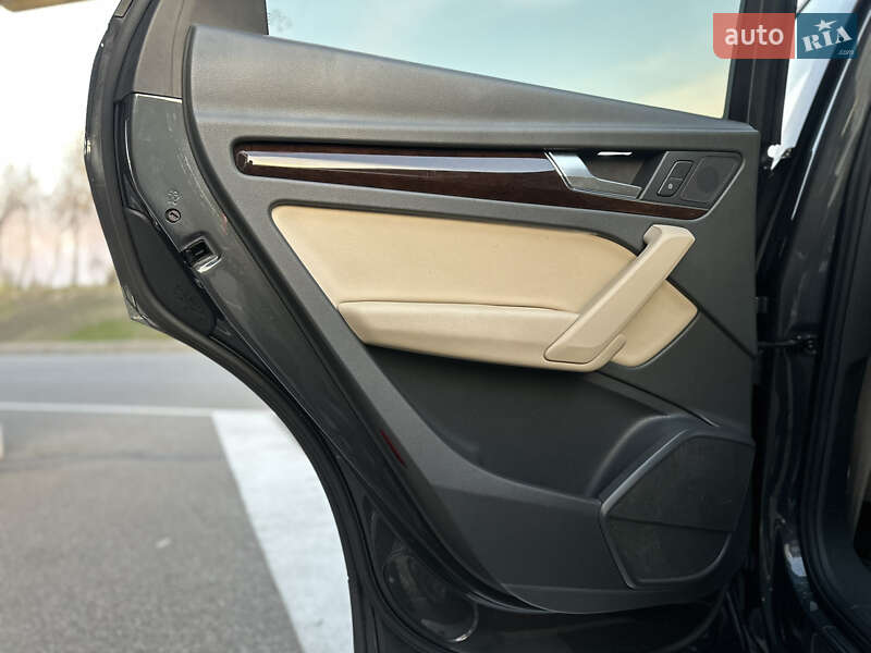 Позашляховик / Кросовер Audi Q5 2018 в Києві