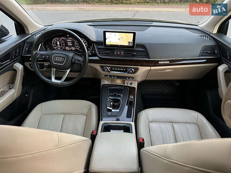 Позашляховик / Кросовер Audi Q5 2018 в Києві