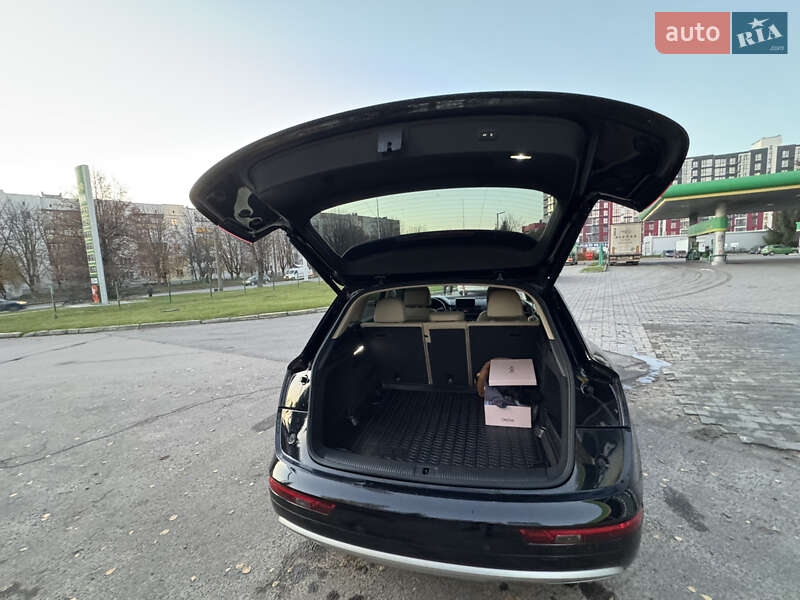 Позашляховик / Кросовер Audi Q5 2018 в Луцьку фото 21 Позашляховик / Кросовер Audi Q5 2018 в Луцьку