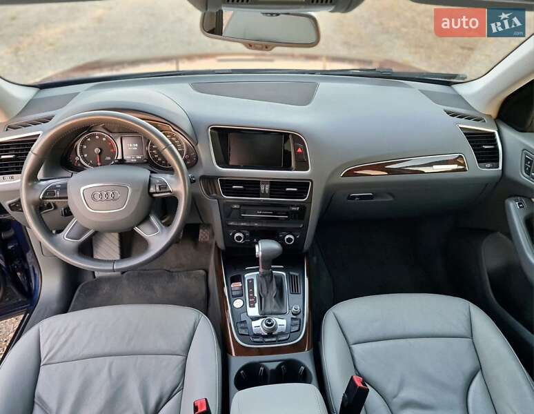 Внедорожник / Кроссовер Audi Q5 2015 в Самборе