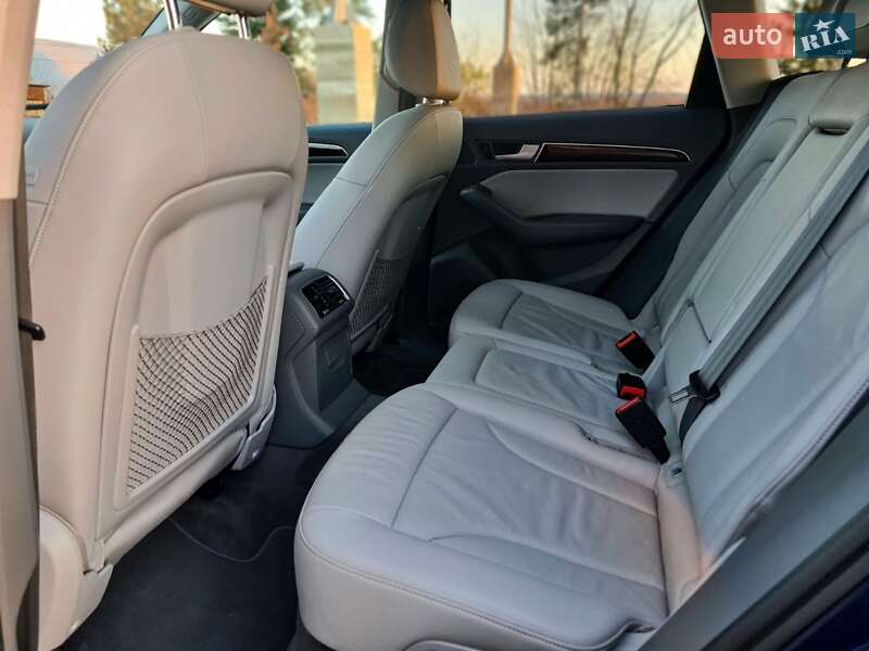 Внедорожник / Кроссовер Audi Q5 2015 в Самборе