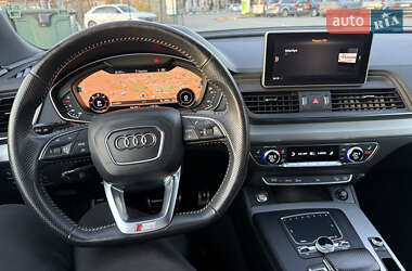 Внедорожник / Кроссовер Audi Q5 2016 в Стрые