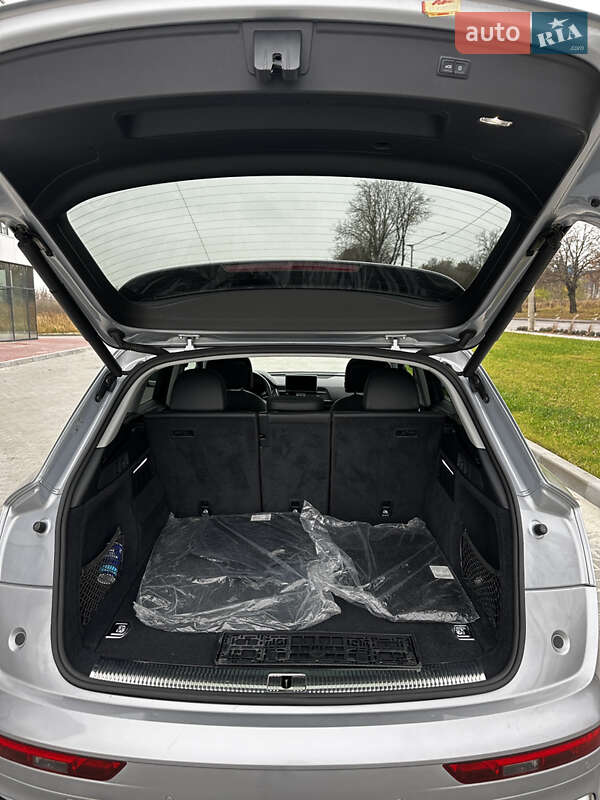 Внедорожник / Кроссовер Audi Q5 2020 в Ровно фото 18 Внедорожник / Кроссовер Audi Q5 2020 в Ровно