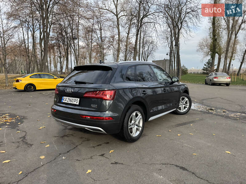 Внедорожник / Кроссовер Audi Q5 2018 в Киеве