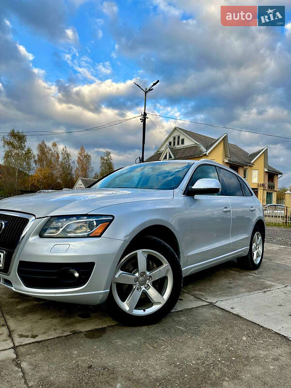 Позашляховик / Кросовер Audi Q5 2011 в Солотвині