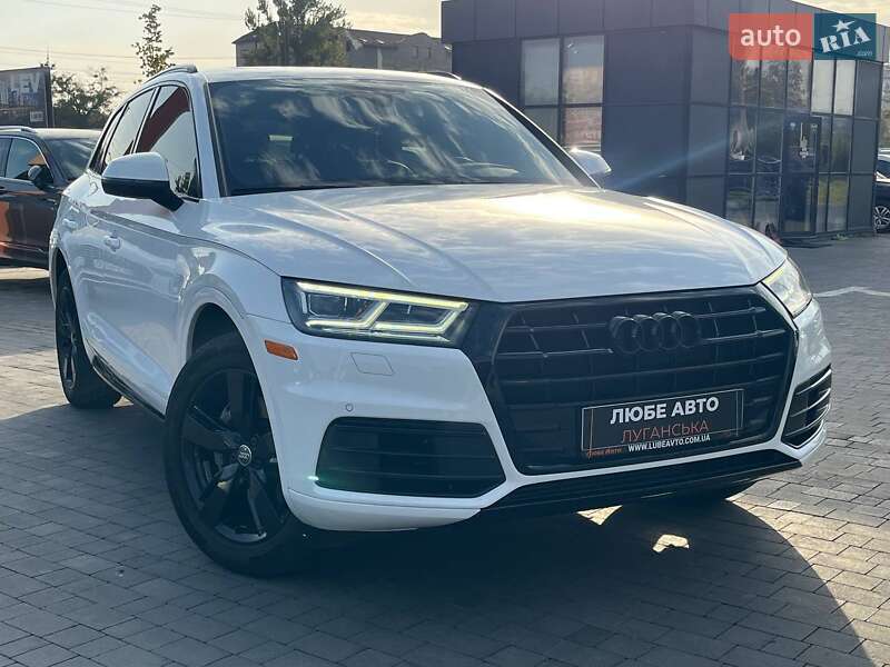 Позашляховик / Кросовер Audi Q5 2017 в Львові