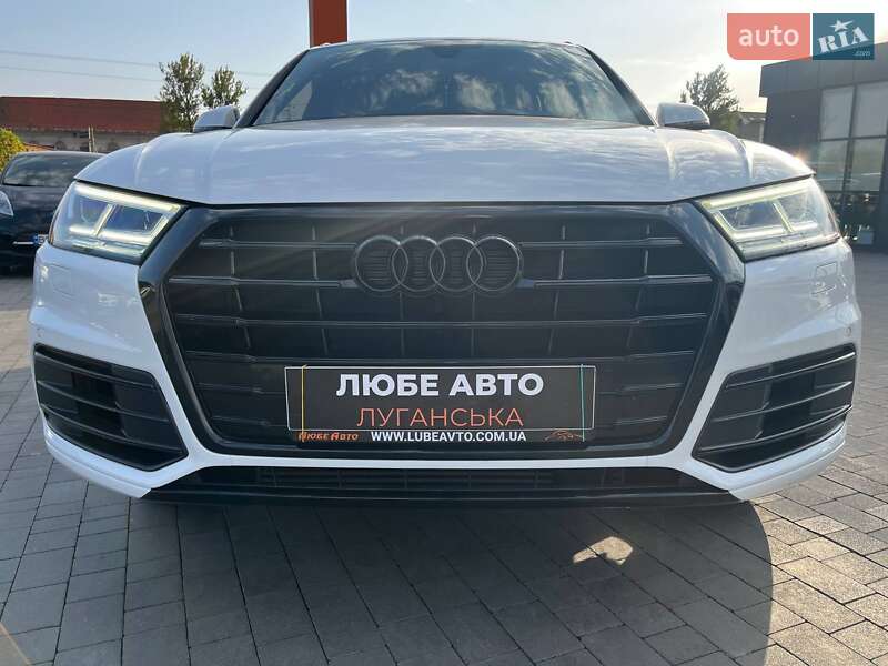 Позашляховик / Кросовер Audi Q5 2017 в Львові