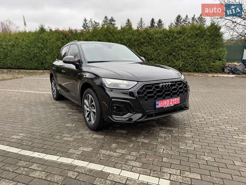 Позашляховик / Кросовер Audi Q5 2024 в Луцьку