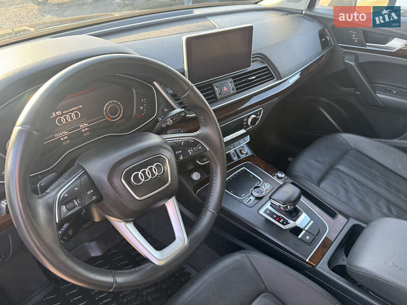 Внедорожник / Кроссовер Audi Q5 2018 в Луцке