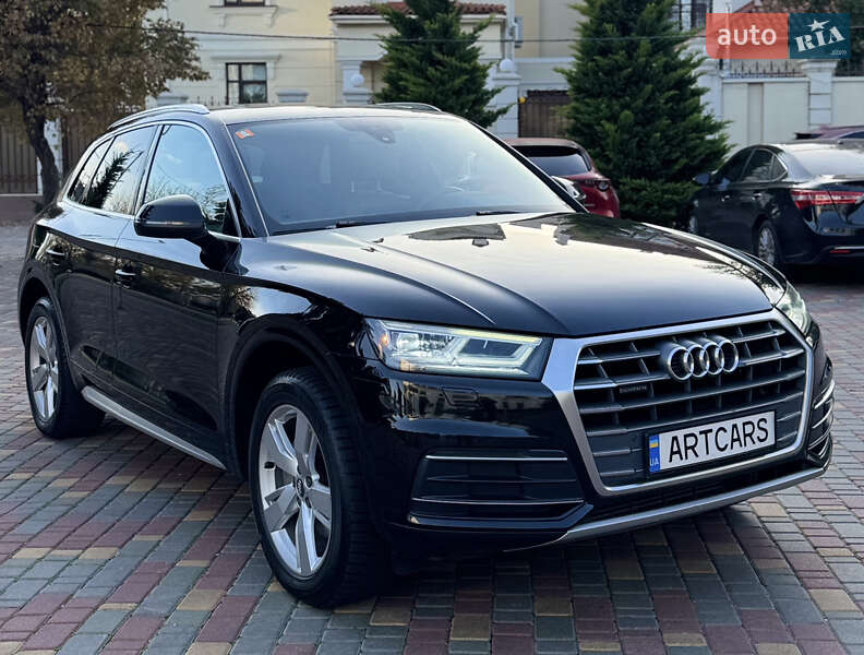 Позашляховик / Кросовер Audi Q5 2018 в Одесі