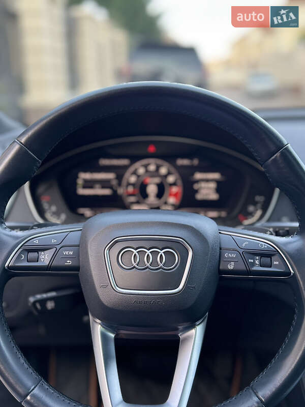 Позашляховик / Кросовер Audi Q5 2018 в Одесі