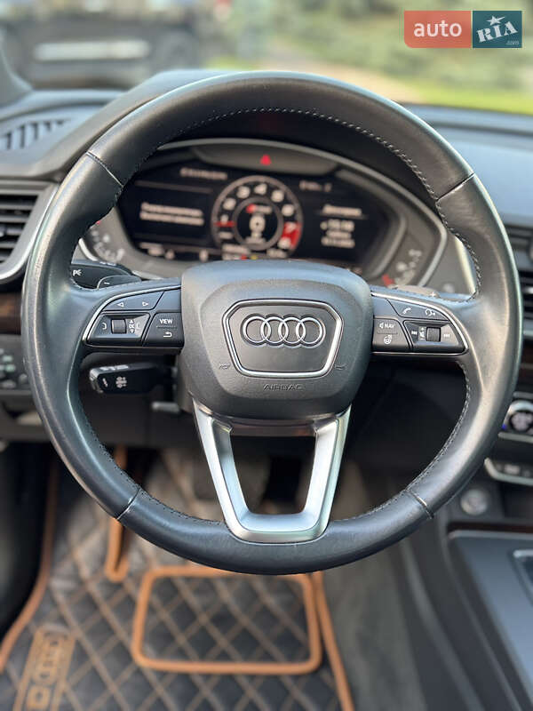 Позашляховик / Кросовер Audi Q5 2018 в Одесі