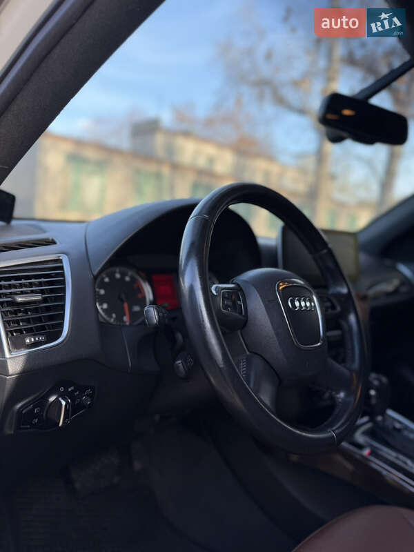 Внедорожник / Кроссовер Audi Q5 2012 в Кривом Роге